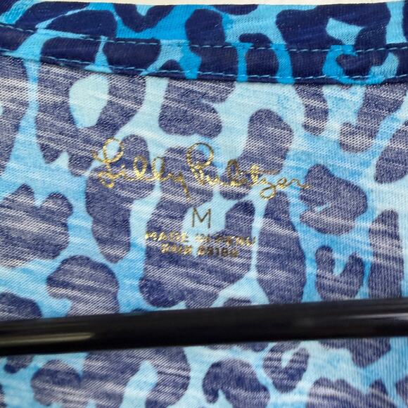 Lilly Pulitzer Etta V Neck Shirt Womens Medium Blue My Favorite Spot Leopard - Picture 9 of 11
